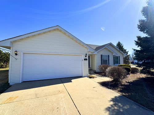 141 Betzer Rd, Delavan, WI, 53115-4320 | Card Image