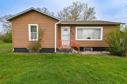 2710 30th St, Zion, IL, 60099-3020 | Card Image