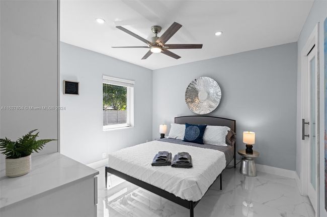 26 Ne 88 Th St, House other with 4 bedrooms, 3 bathrooms and null parking in El Portal FL | Image 16