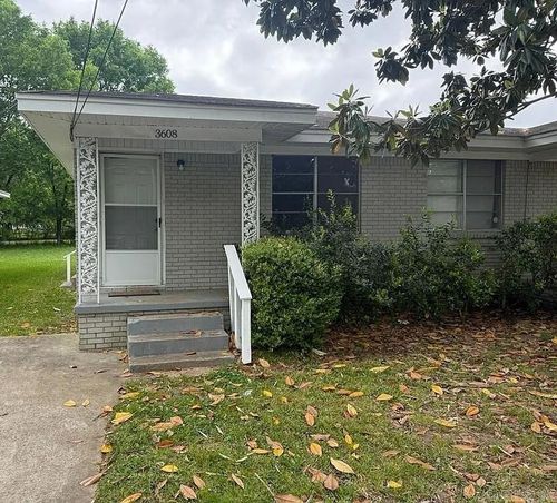 3608 Willow St, North Little Rock, AR, 72118-4958 | Card Image
