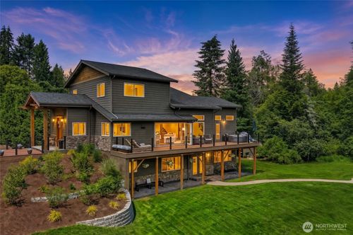 17420 174th Ave Ne, Woodinville, WA, 98072-9688 | Card Image