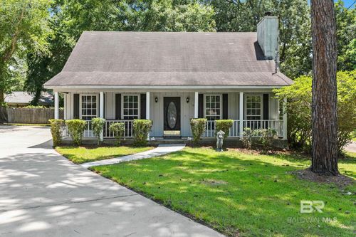 110 Iris Cir, Daphne, AL, 36526-7563 | Card Image