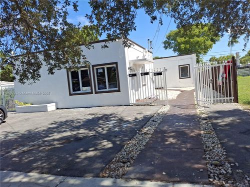 2-1136 Nw 55th St, Miami, FL, 33127-1832 | Card Image