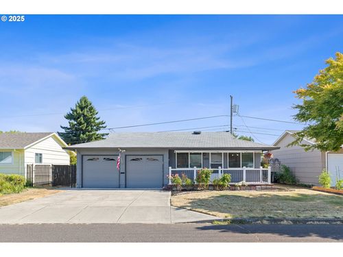 1355 Thompson Rd, Woodburn, OR, 97071-2616 | Card Image