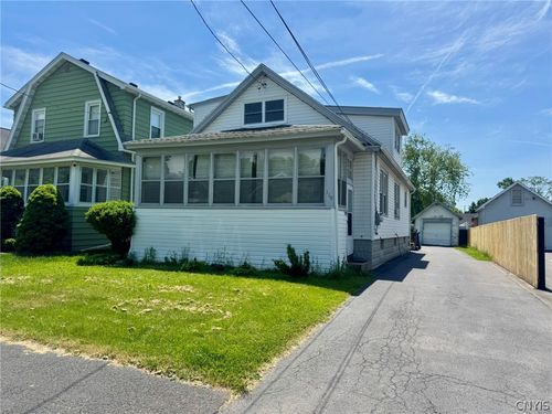 119 Merrill St, Syracuse, NY, 13208-1846 | Card Image