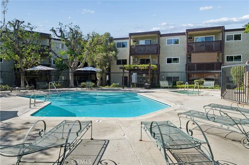 301-5840 Benner St, Los Angeles, CA, 90042-4727 | Card Image