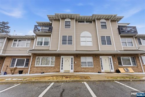 235 Dakota, Paterson, NJ, 07503 | Card Image