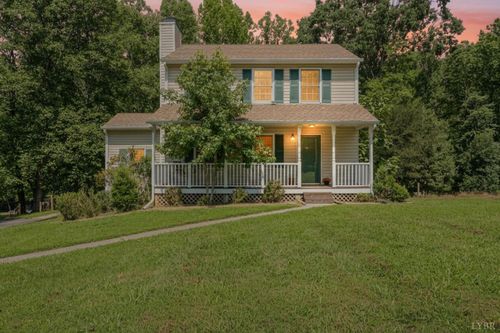 203 Fox Creek Dr, Goode, VA, 24556-2103 | Card Image