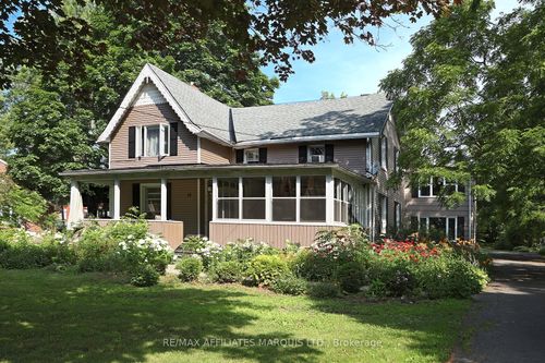 16 Lakeshore Dr, Morrisburg, ON, K0C1X0 | Card Image