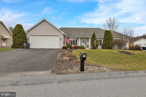 3075 Village Rd, ORWIGSBURG, PA, 17961-9313 | Card Image