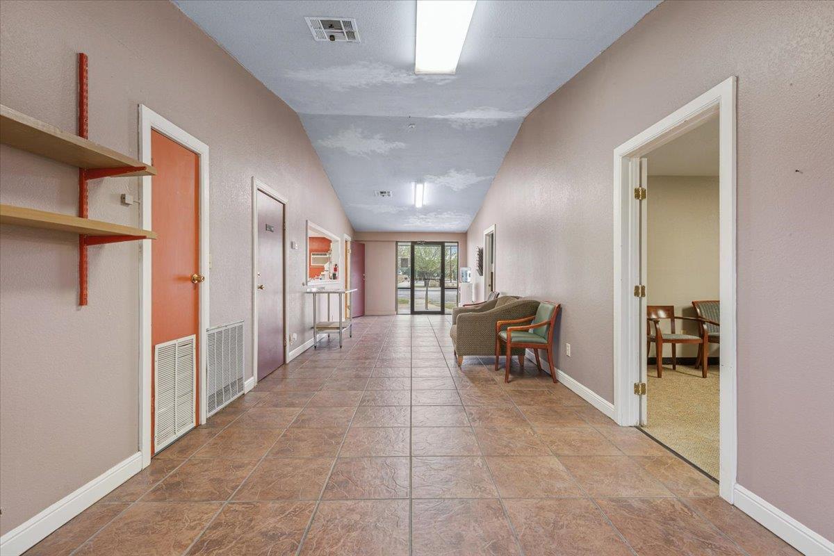 Commercial Sale in Elgin 4