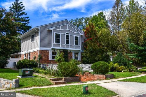 5303 Danbury Rd, BETHESDA, MD, 20814-2871 | Card Image