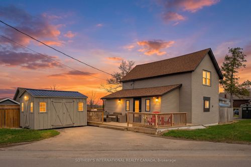 42 Pavillion Rd, Dunsford, ON, K0M1L0 | Card Image