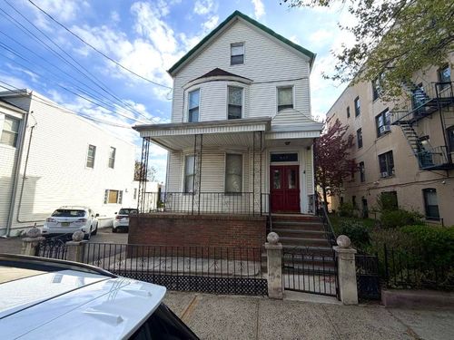 1-927 18th St, Union City, NJ, 07087-2095 | Card Image