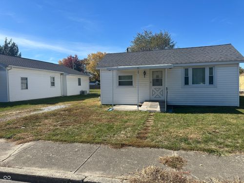 834 Maple St, Tipton, IN, 46072-1140 | Card Image