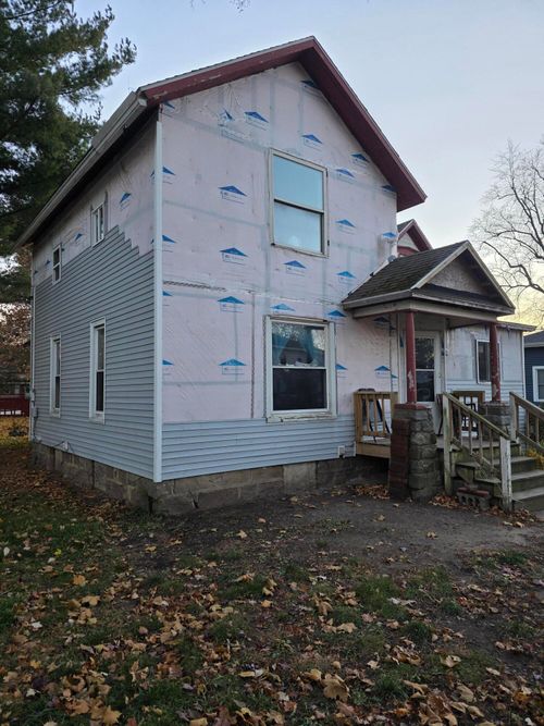 131 Washington St, Sunfield, MI, 48890-9086 | Card Image