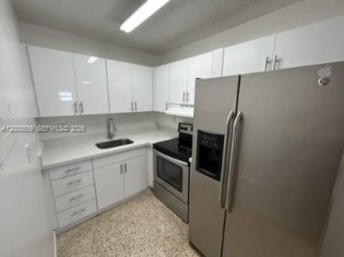 20-142 Sw 18th Ave, Miami, FL, 33135-2077 | Card Image