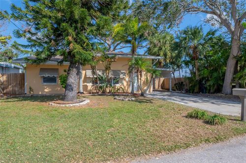 10549 94th Place, Seminole, FL, 33772 | Card Image