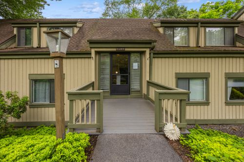 d-93 Heritage Vlg, Southbury, CT, 06488 | Card Image