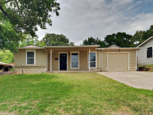 2320 Cass St, Fort Worth, TX, 76112-7902 | Card Image