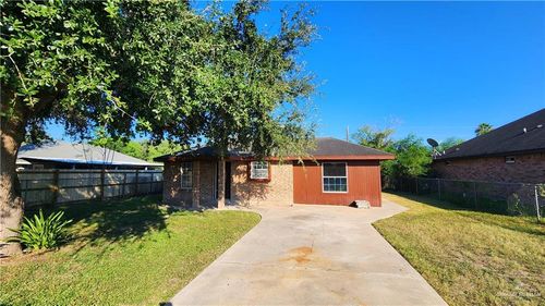 1910 N Oak St, Alton, TX, 78573-4004 | Card Image