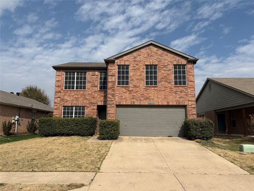 9011 King Ranch Dr, Cross Roads, TX, 76227-8282 | Card Image