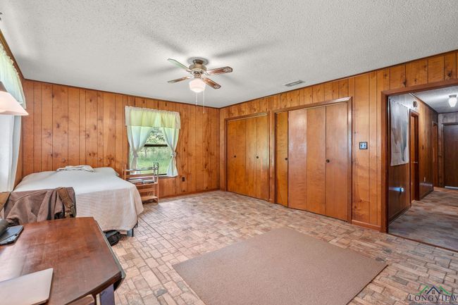 8103 Us Highway 259 N, House other with 4 bedrooms, 3 bathrooms and null parking in Omaha TX | Image 17