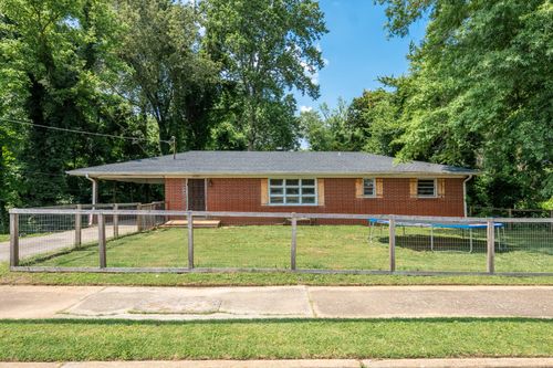 29525 Broad St, Hollow Rock, TN, 38342-6415 | Card Image