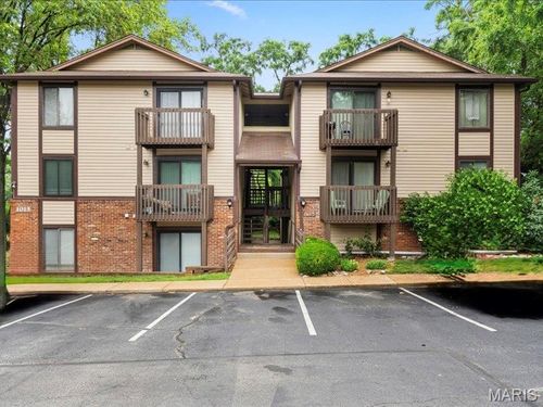 f-1015 Adworth Drive, St Louis, MO, 63125 | Card Image