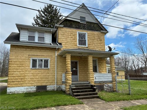 331 Wood Ave, Niles, OH, 44446-3074 | Card Image