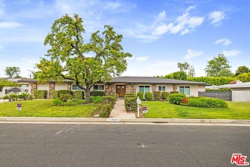 17537 Margate St, Encino, CA, 91316 | Card Image