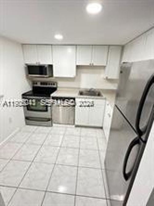a128-16950 W Dixie Hwy, North Miami Beach, FL, 33160-3777 | Card Image