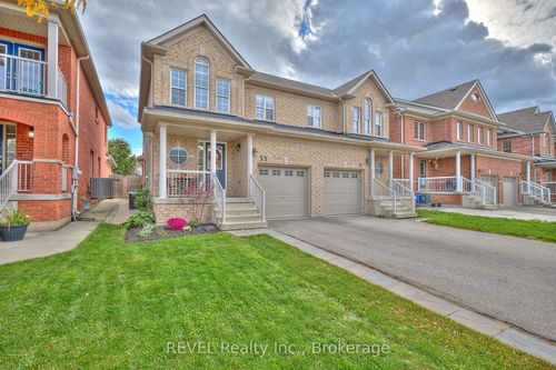 33 Haynes Crt, Niagara on the Lake, ON, L0S1J0 | Card Image