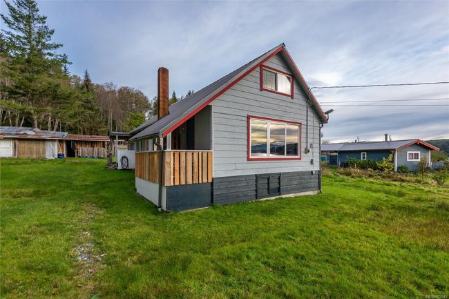 110 Hillside Rd, House other with 2 bedrooms, 2 bathrooms and 4 parking in Sointula BC | Image 31