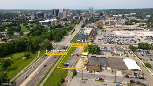 12 9th St Se, Rochester, MN, 55904-6423 | Card Image