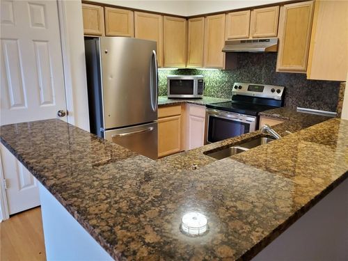 apt-1722-3777 Peachtree Rd Ne, Brookhaven, GA, 30319-5218 | Card Image