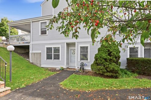 32-1-55 Mill Plain Rd, Danbury, CT, 06811-5170 | Card Image