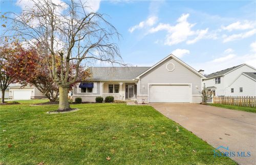 526 Woodland Drive, Rossford, OH, 43460 | Card Image