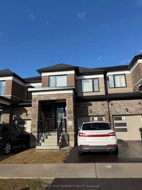 39 Tamworth Terr, Barrie, ON, L9S0C4 | Card Image