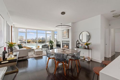 803-1483 Homer St, Vancouver, BC, V6Z3C7 | Card Image