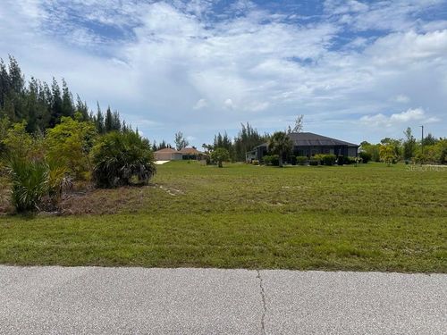 9243 Lingle Street, Port Charlotte, FL, 33981 | Card Image