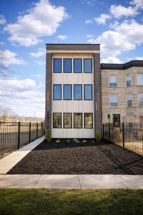 5809 Indiana Ave, Chicago, IL, 60637-1309 | Card Image