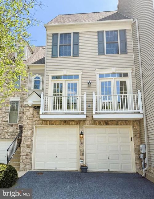 2211 Bear Den Rd, FREDERICK, MD, 21701-9396 | Card Image