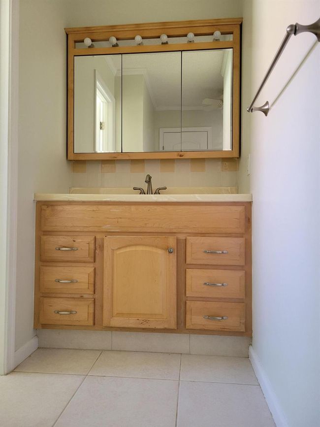 A - 9890 Bischofia Tree A Way, Condo with 2 bedrooms, 2 bathrooms and null parking in Boynton Beach FL | Image 14