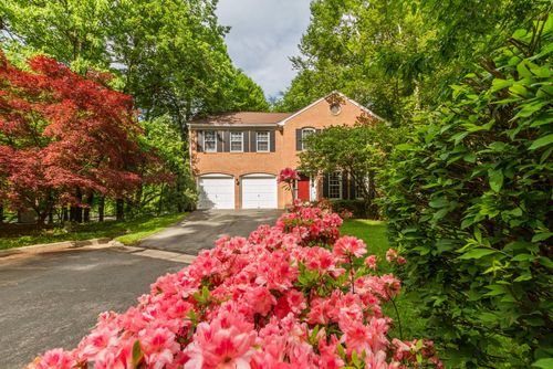 13 Avalon Ct, BETHESDA, MD, 20816-1124 | Card Image
