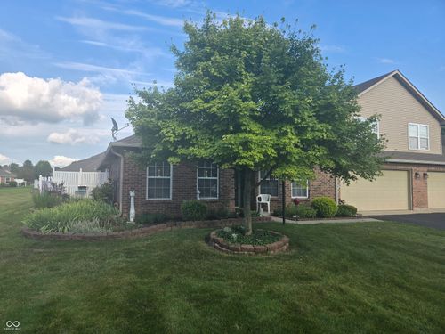 5333 Thornridge Pl, Indianapolis, IN, 46237-4220 | Card Image