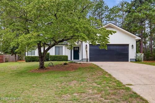 9 Alexander Ln, Pinehurst, NC, 28374-8066 | Card Image