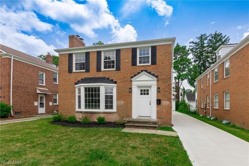 17606 Chagrin Blvd, Shaker Heights, OH, 44120-3751 | Card Image
