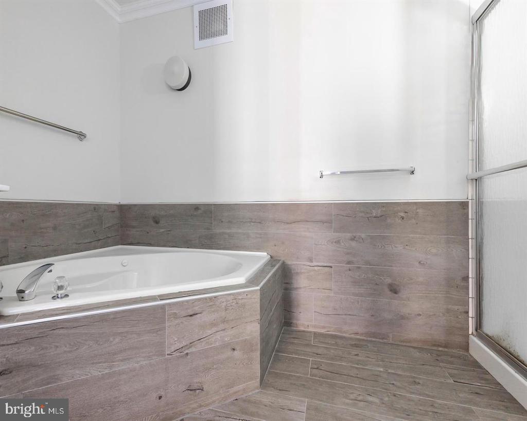 Residential Lease in VOORHEES 5