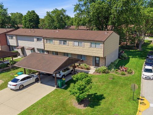 490 Tahoe Circle Dr, Wheeling, IL, 60090-5144 | Card Image